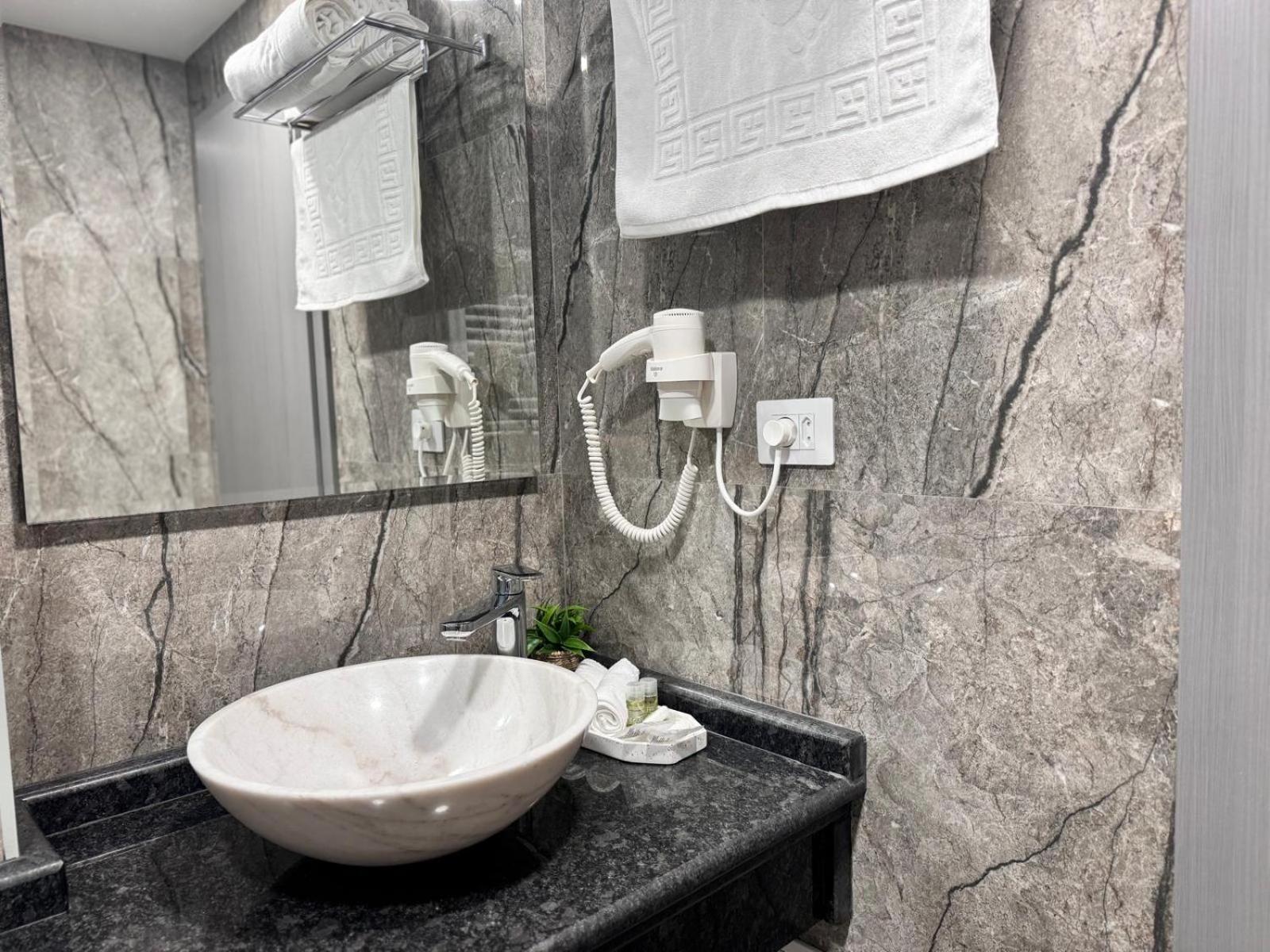 Hanul Domnesc Imperial Hotel & Spa Calan Экстерьер фото