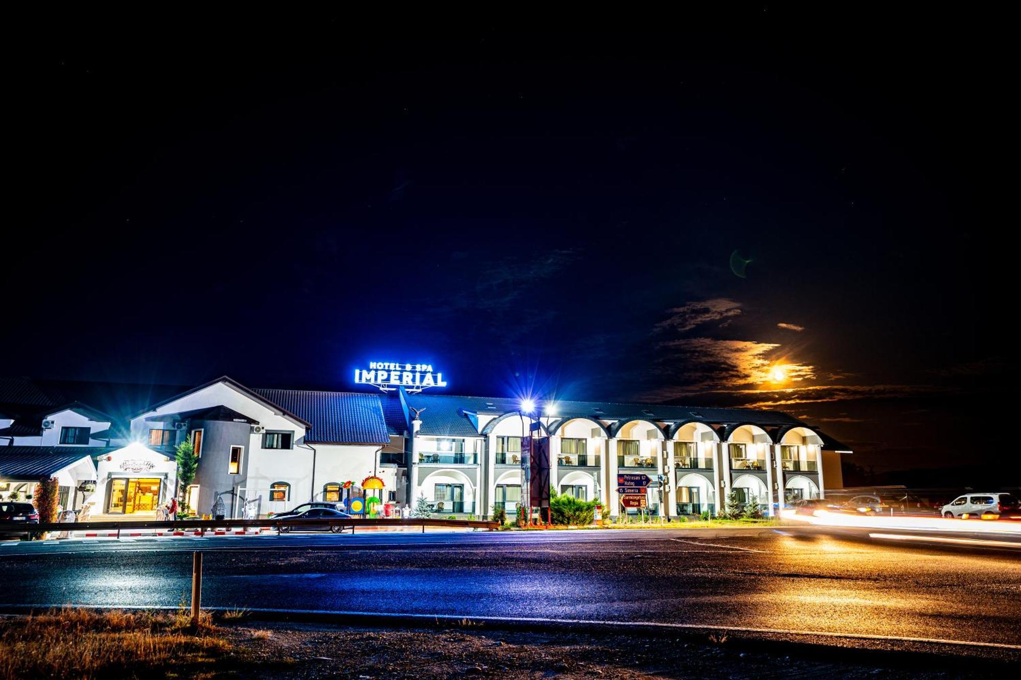 Hanul Domnesc Imperial Hotel & Spa Calan Экстерьер фото